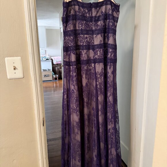 Tadashi Shoji Dutton Gown Size 14 NEW W/TAGS - Picture 5 of 7